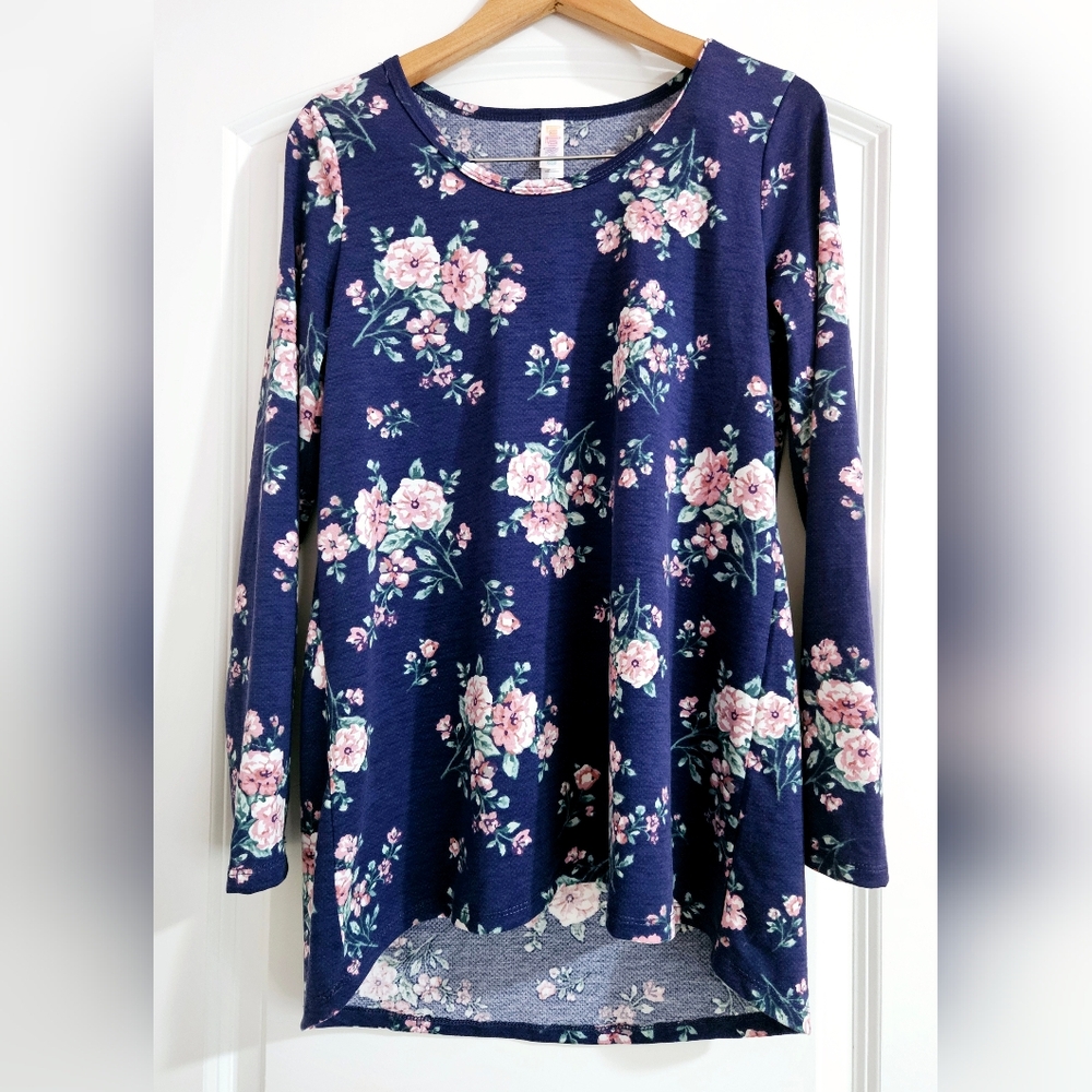 LuLaRoe Floral Lynnae Tee